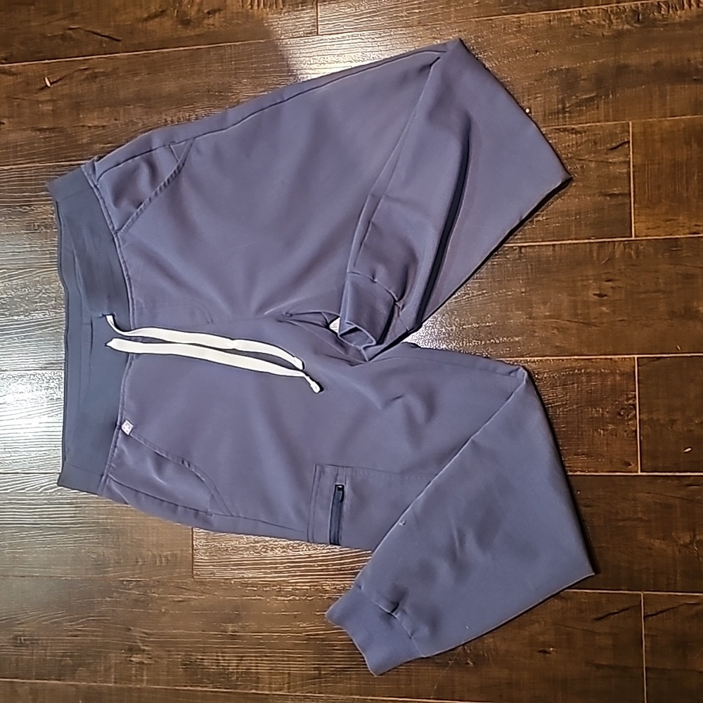 Figs scrubs jogger pant